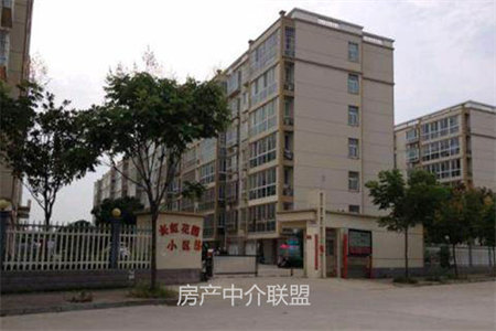 豪华装修带附房！拎包入住即可！